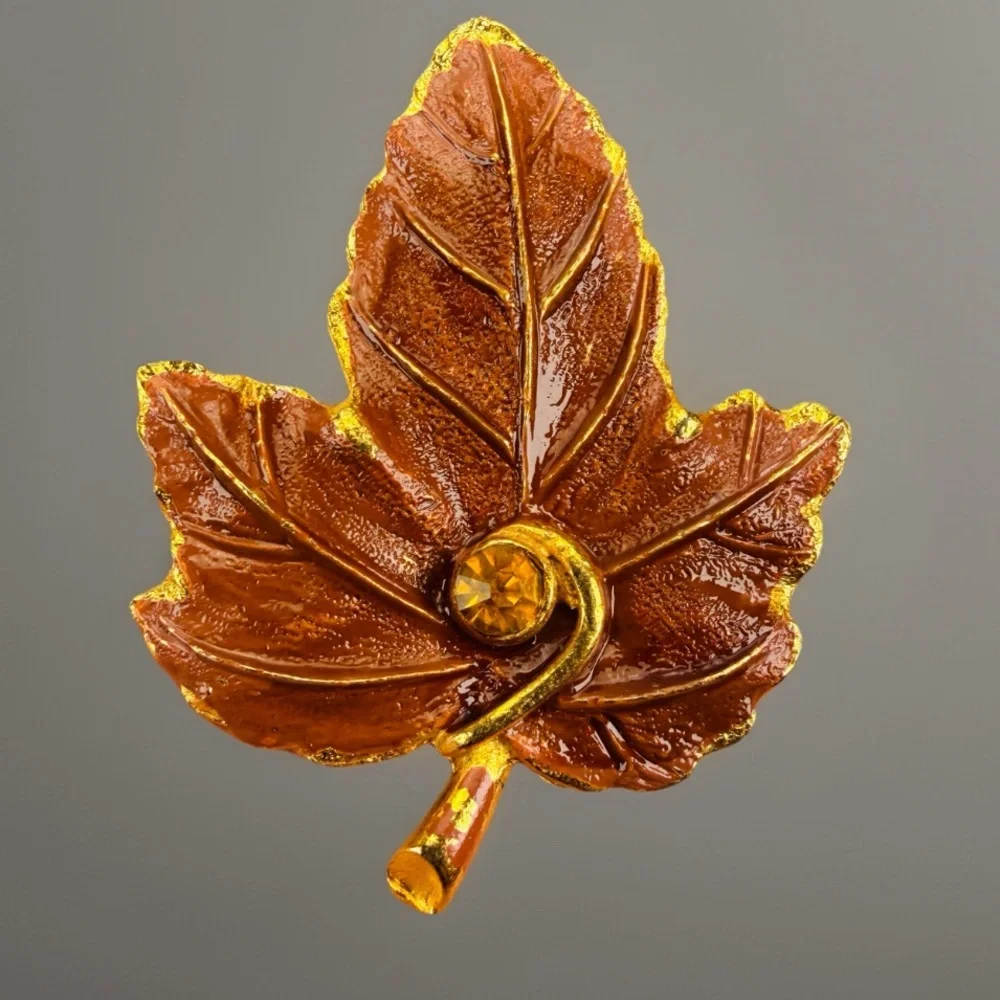 Vintage Brown Goldtone Fall Leaf Brooch Pin